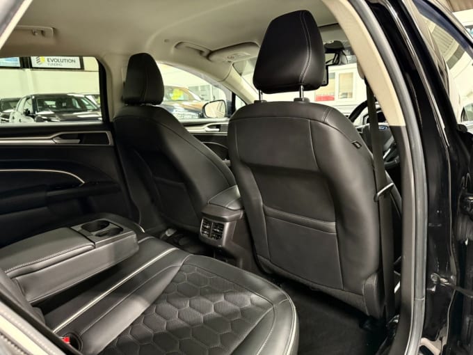 2025 Ford Mondeo