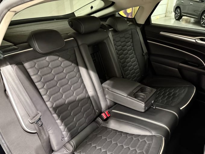 2025 Ford Mondeo