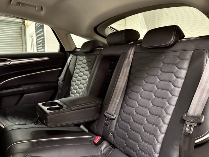 2025 Ford Mondeo