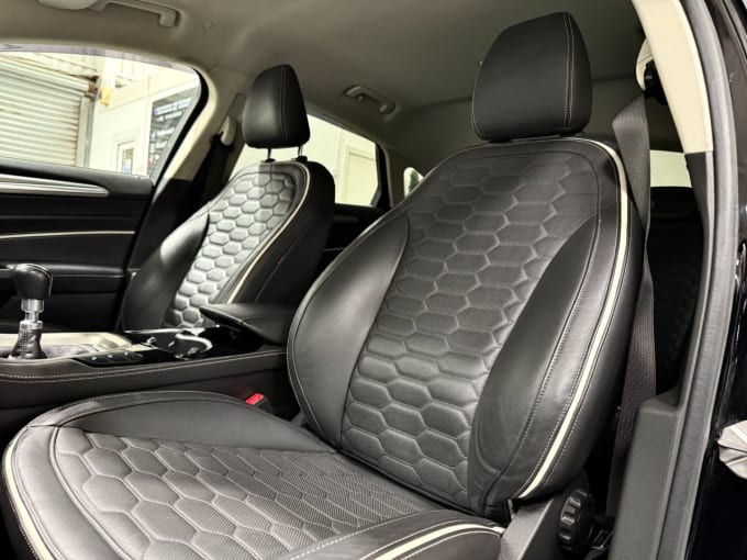 2025 Ford Mondeo