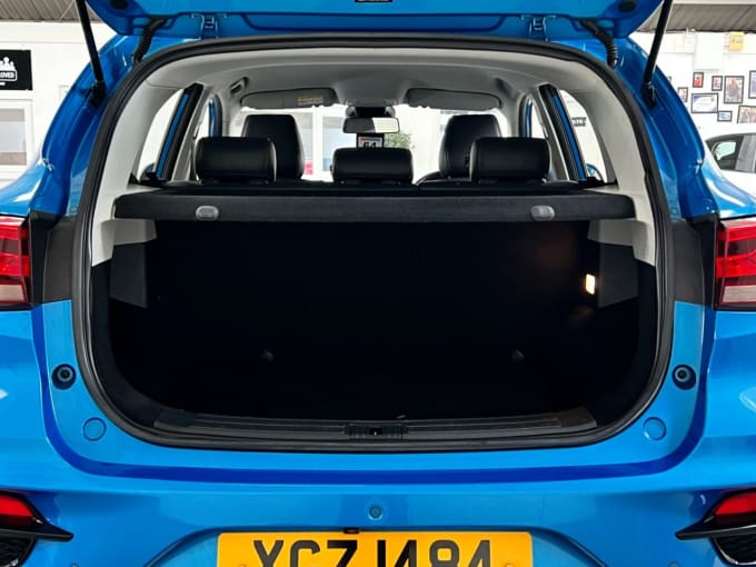 2025 Mg Mg Zs