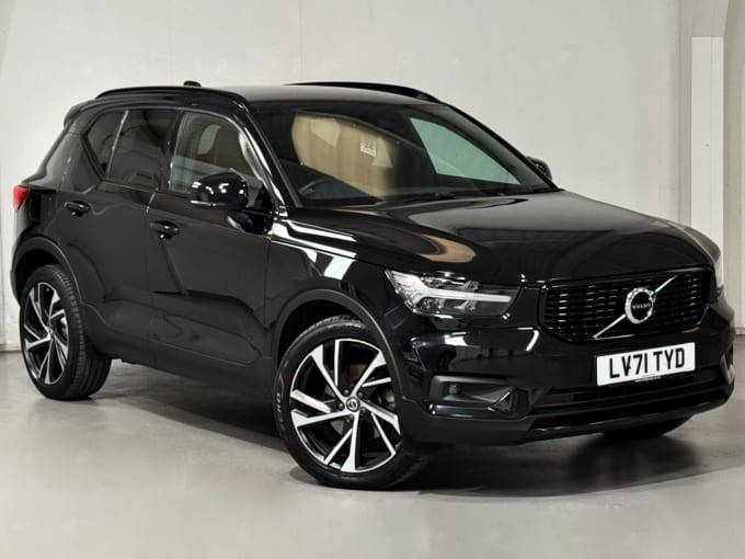 2025 Volvo Xc40