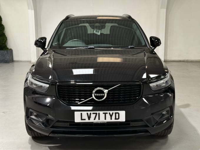 2025 Volvo Xc40