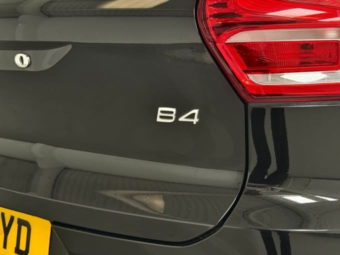2025 Volvo Xc40