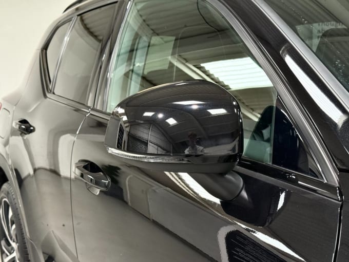 2025 Volvo Xc40