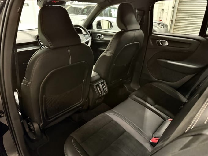 2025 Volvo Xc40