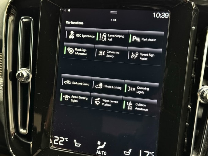 2025 Volvo Xc40