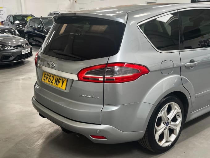 2025 Ford S-max