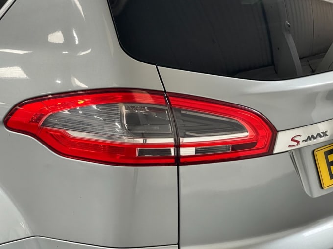 2025 Ford S-max