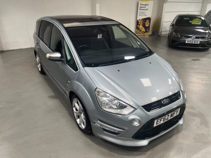 2025 Ford S-max