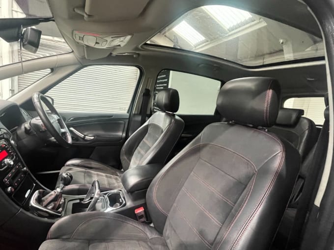 2025 Ford S-max