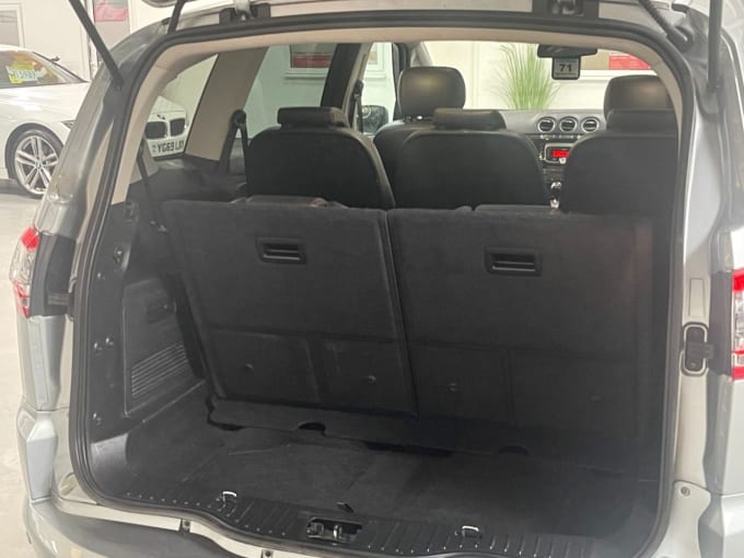 2025 Ford S-max