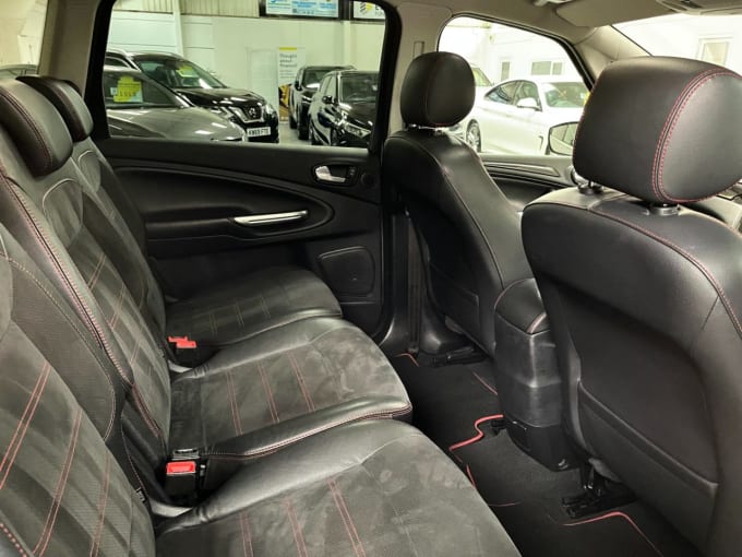 2025 Ford S-max