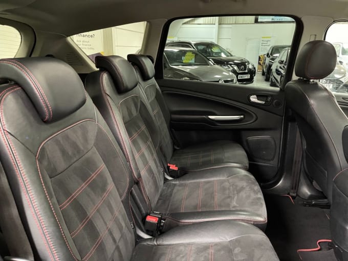 2025 Ford S-max