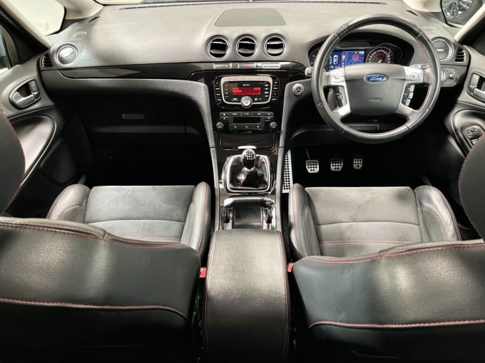 2025 Ford S-max