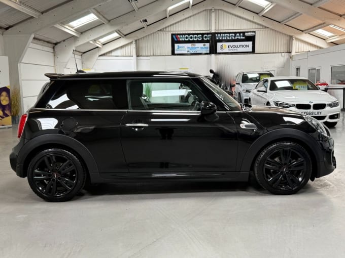 2025 Mini Hatch