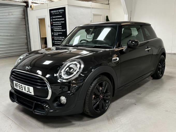 2025 Mini Hatch