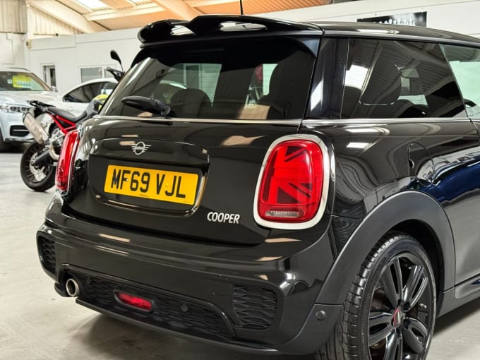 2025 Mini Hatch