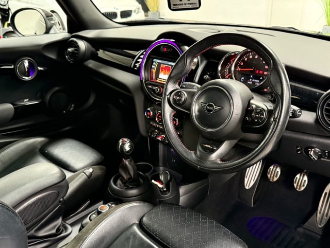 2025 Mini Hatch
