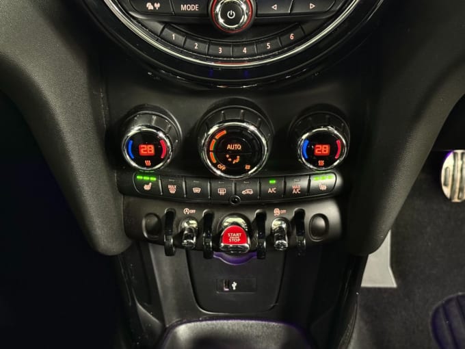 2025 Mini Hatch