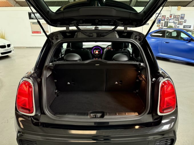 2025 Mini Hatch
