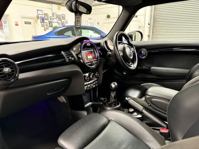 2025 Mini Hatch