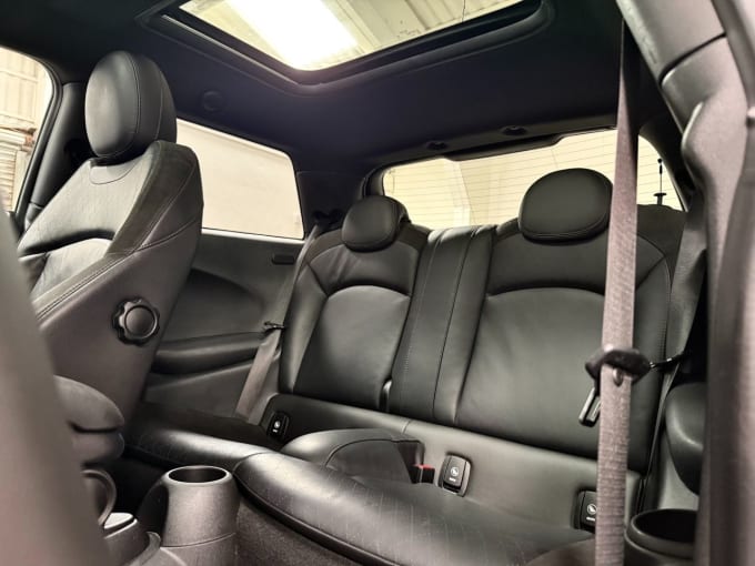 2025 Mini Hatch