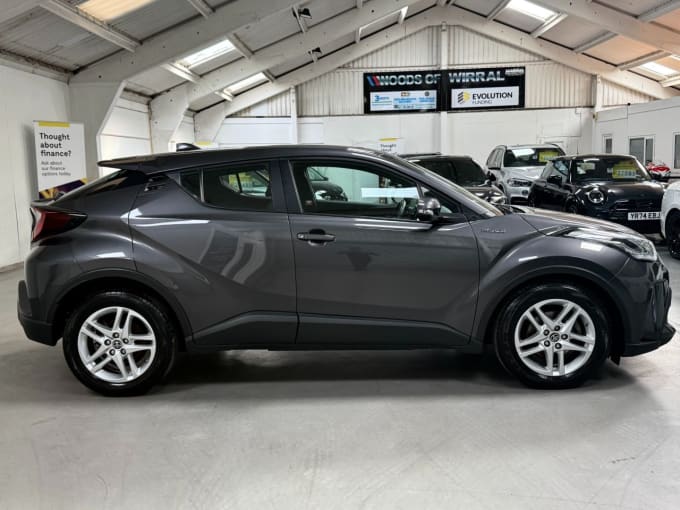 2025 Toyota C-hr