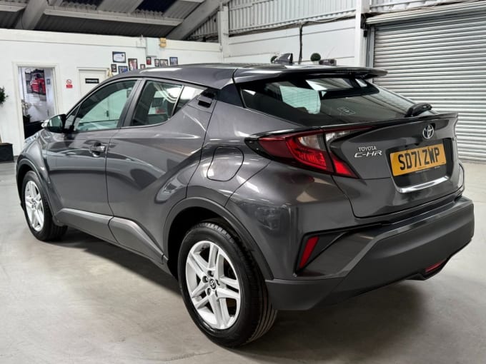 2025 Toyota C-hr