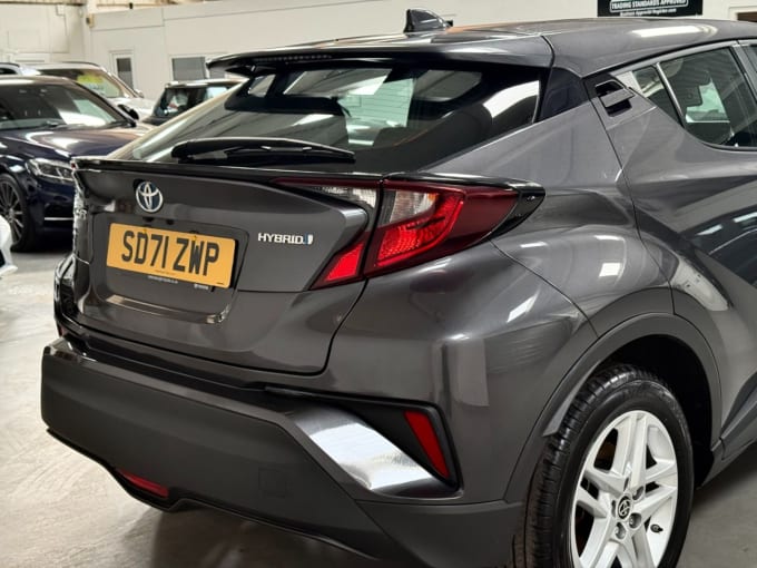 2025 Toyota C-hr