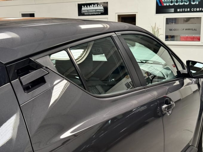 2025 Toyota C-hr