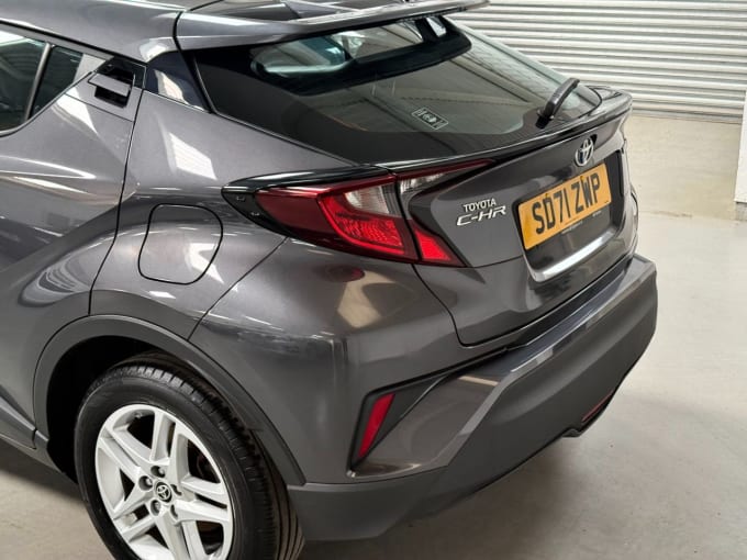 2025 Toyota C-hr