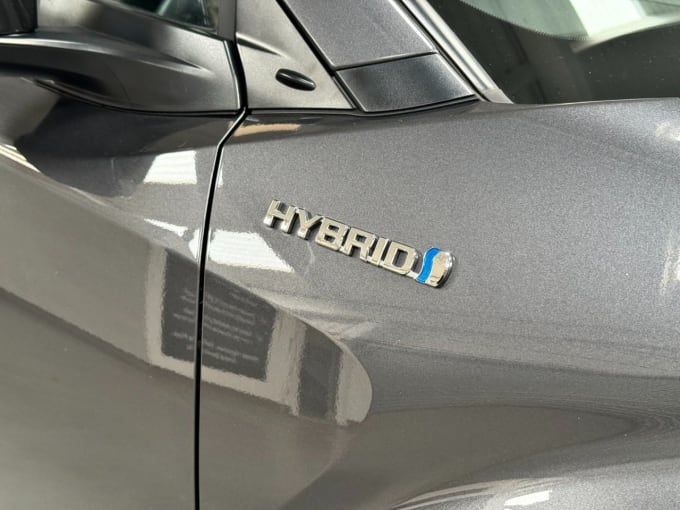 2025 Toyota C-hr