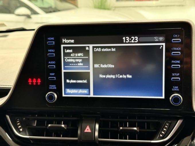 2025 Toyota C-hr