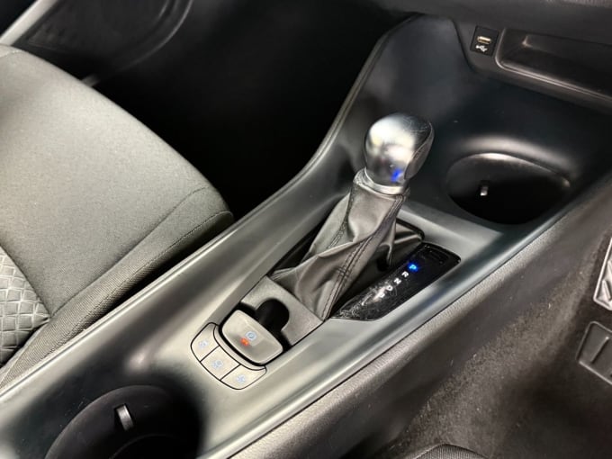 2025 Toyota C-hr