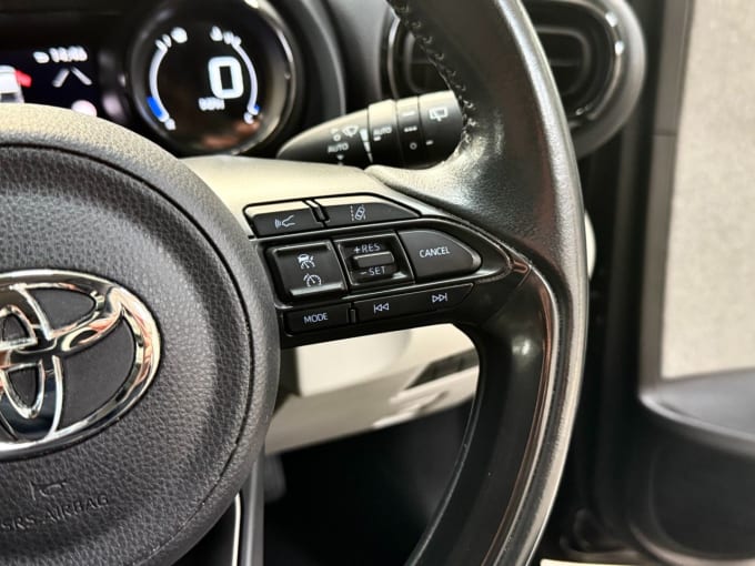 2025 Toyota Yaris