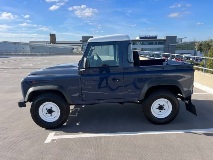 2012 Land Rover Defender 90