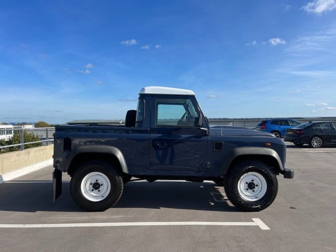 2012 Land Rover Defender 90