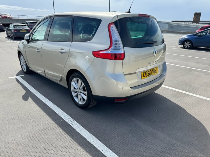 2010 Renault Scenic