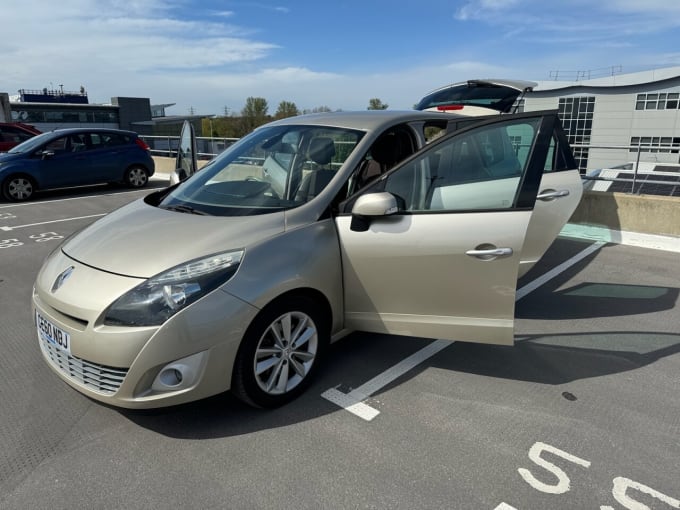 2010 Renault Scenic