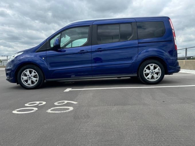 2025 Ford Grand Tourneo Connect