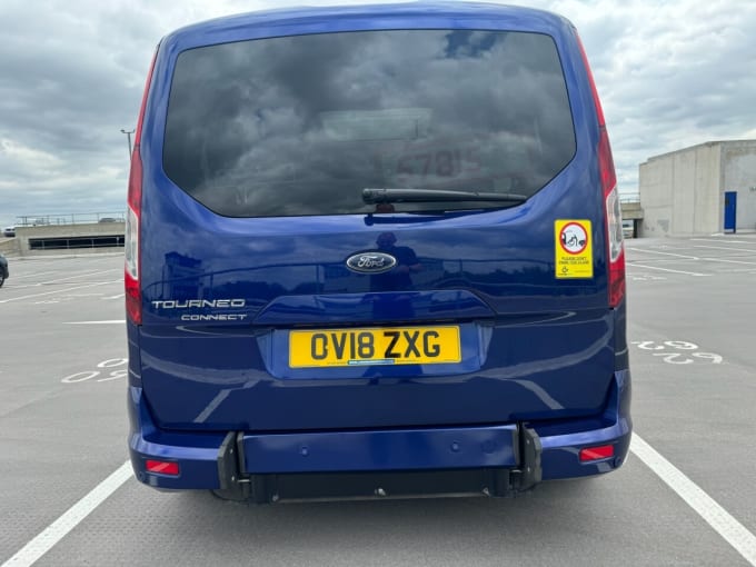 2025 Ford Grand Tourneo Connect