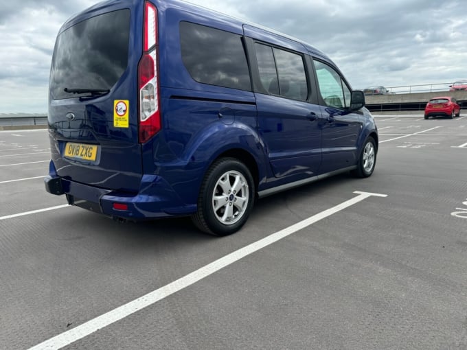 2025 Ford Grand Tourneo Connect