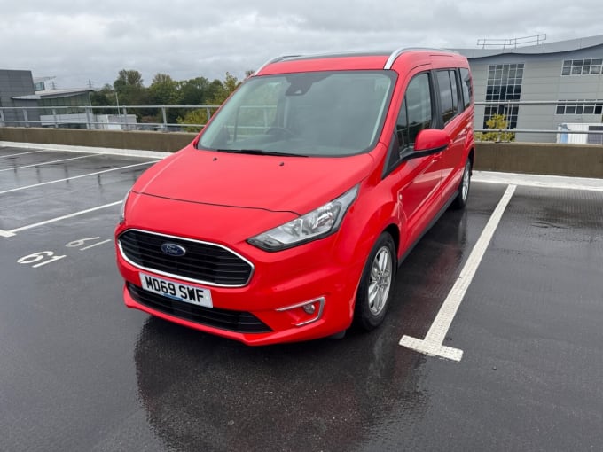 2025 Ford Grand Tourneo Connect