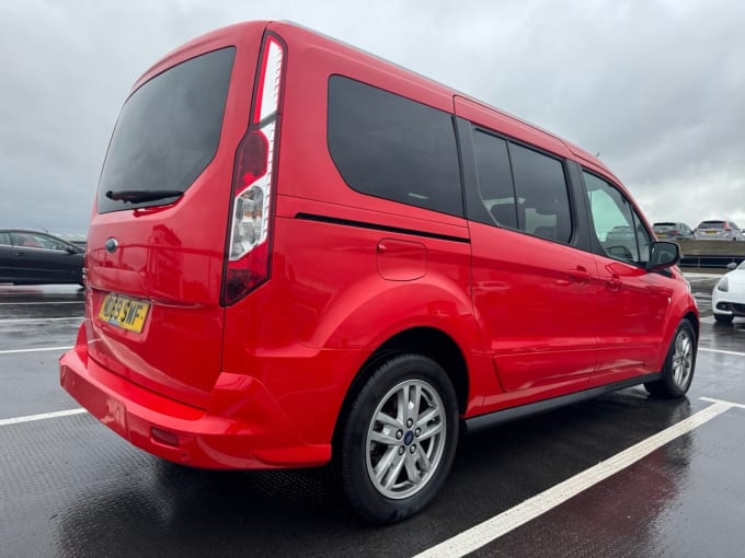 2025 Ford Grand Tourneo Connect