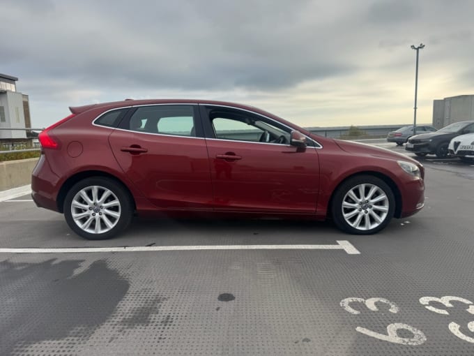 2013 Volvo V40