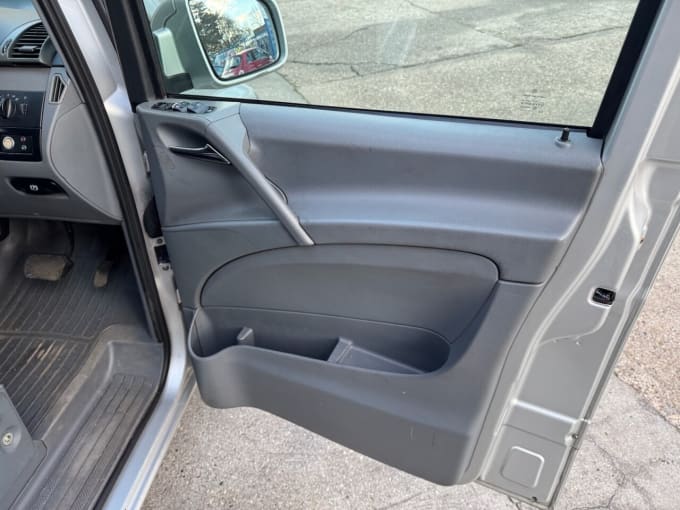 2025 Mercedes-benz Vito