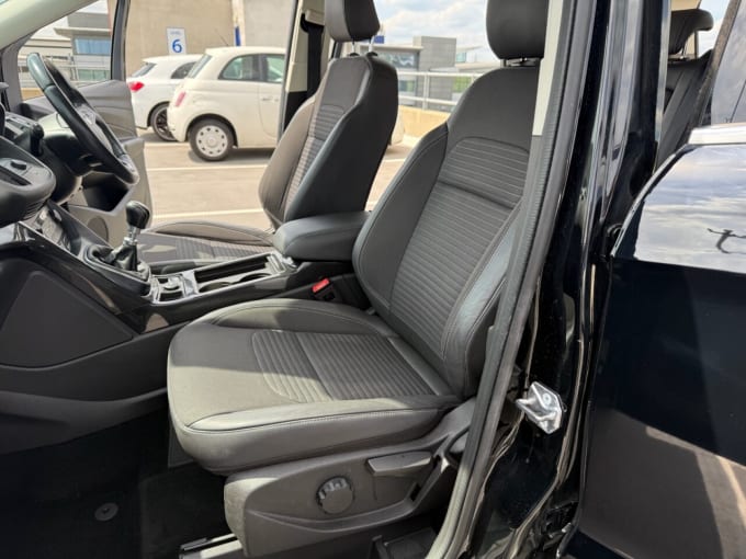 2025 Ford Kuga