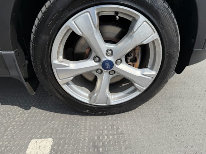 2025 Ford Kuga