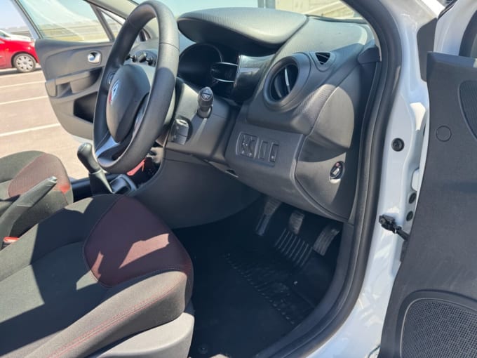 2025 Renault Clio